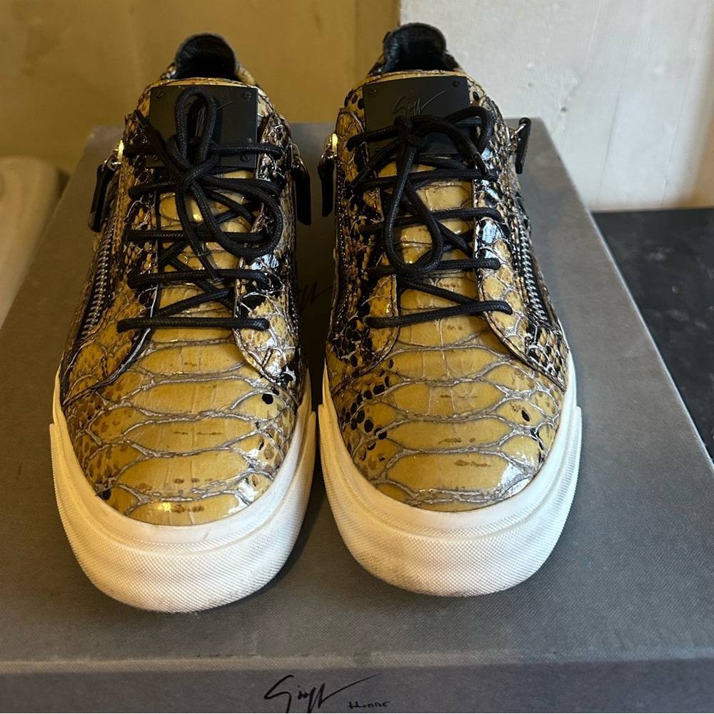 Giuseppe Zanotti Snakeskin Low Top Sneakers